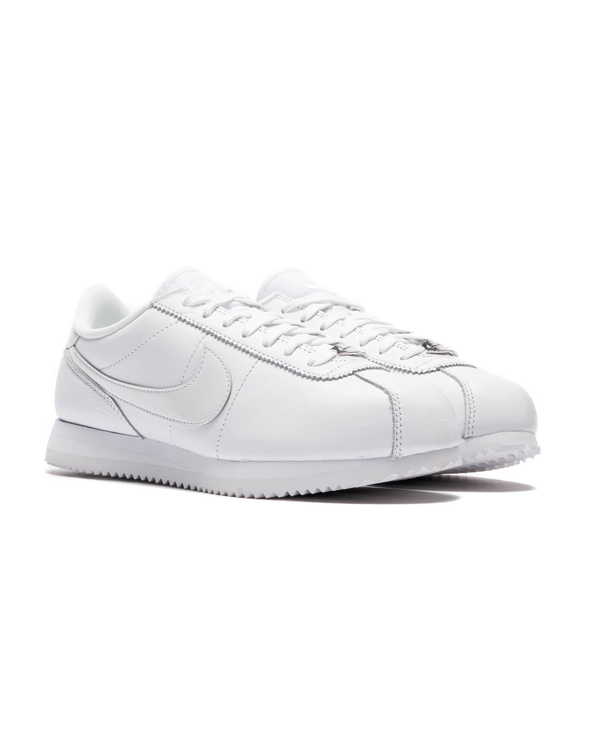 Nike cortez clearance leather vs nylon